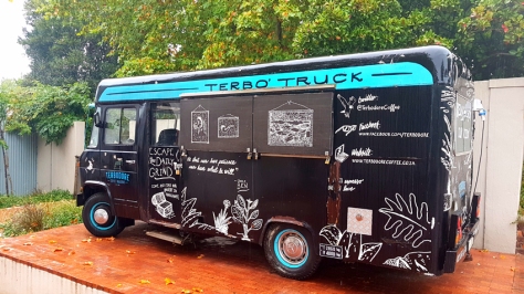 Terbodore coffee's Big Dog Cafe was closed as we made our way out of Franschhoek on Sunday, but the Terbo Truck looked inviting - will try stop in on our next visit!
