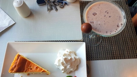 We were full to the gills by then, but couldn't pass on dessert. See my 'white Lindt chocolate' cheesecake slice, and Husband's 'white Nile chocolate martini'.